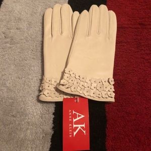 Ann Klein Leather Lined Gloves L Cream NEW